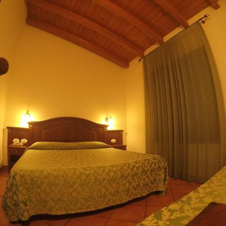 Hotel Barabba Quattro Castella Zewnętrze zdjęcie