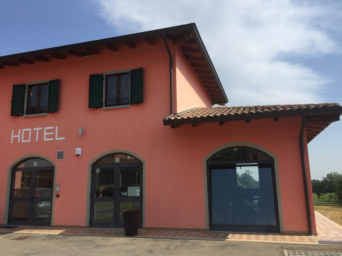 Hotel Barabba Quattro Castella Zewnętrze zdjęcie