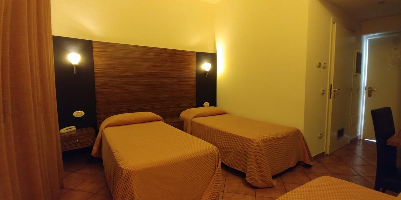 Hotel Barabba Quattro Castella Zewnętrze zdjęcie