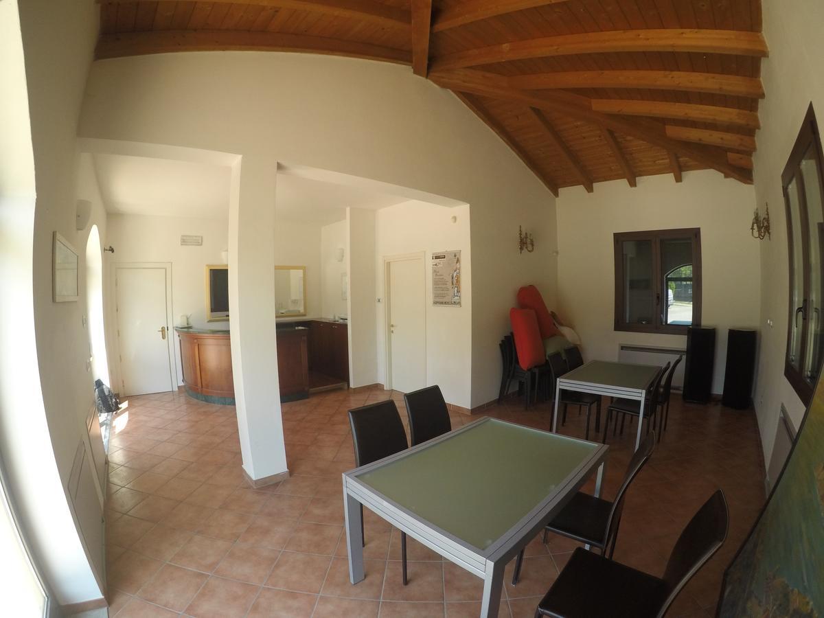 Hotel Barabba Quattro Castella Zewnętrze zdjęcie